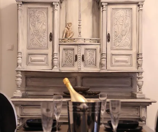 Apartamento Papalic Palace *
